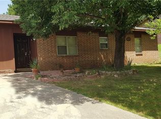 1911 N 29th St, Van Buren, AR 72956