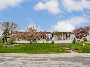 201 Pinewood Cir, Lima, OH 45804