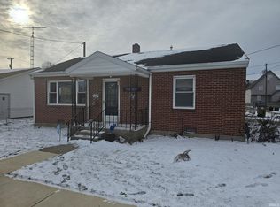 330 S Wall St, Winchester, IN 47394