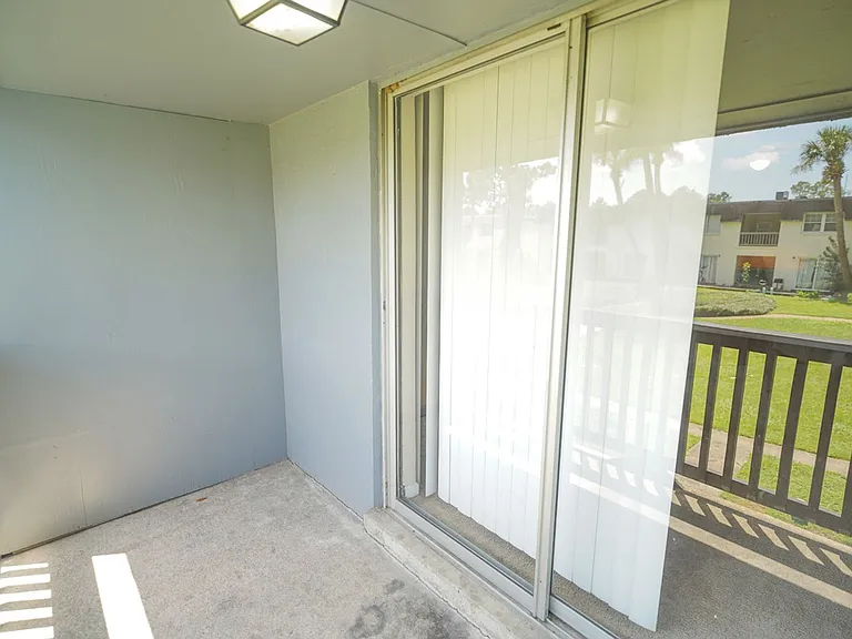 2325 W Pensacola St #223 — Photo 10