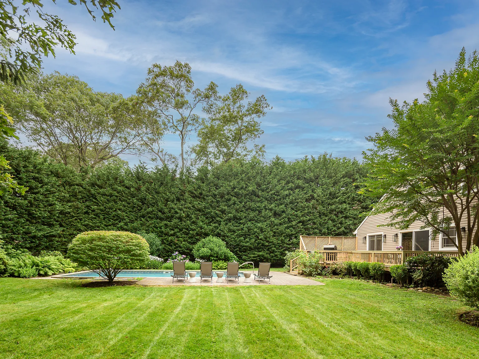 64 Norfolk Drive, Clearwater Beach, East Hampton Springs — Photo 3