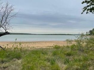 136 Meadow Pond Ct, Bridgeport, TX 76426