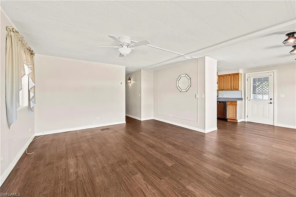 2 bed, 2.0 bath, 960 sqft, $1,700 — Photo 4