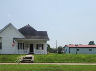 909 W Walnut St, Washington, IN 47501