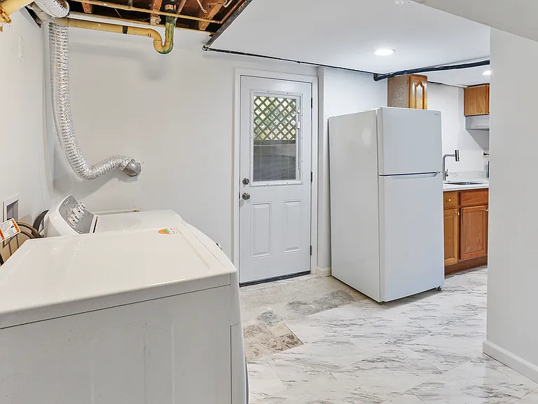 4227 University Dr — Photo 19