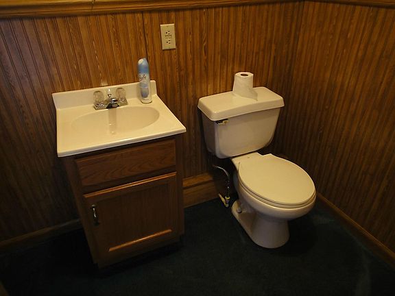 first floor 1/2 bath