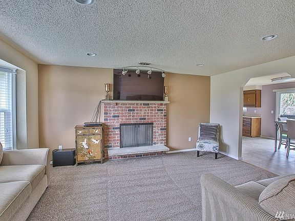 3rd image of 13617 107th Avenue Ct E