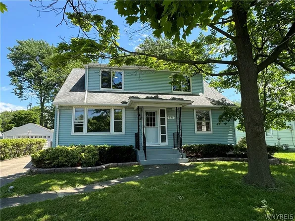 571 80th St, Niagara Falls, NY 14304