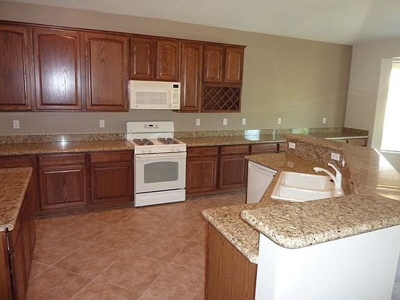 5th image of 15030 W Sells Dr