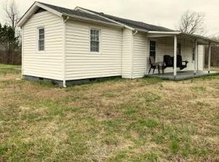 10037 Robinson Ferry Rd, Brodnax, VA 23920