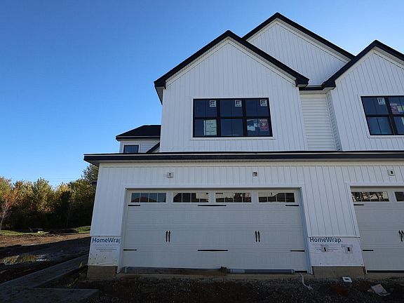 2nd image of 5479 Finsbury Dr