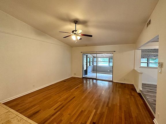 3rd image of 1409 Desert Quail Ln