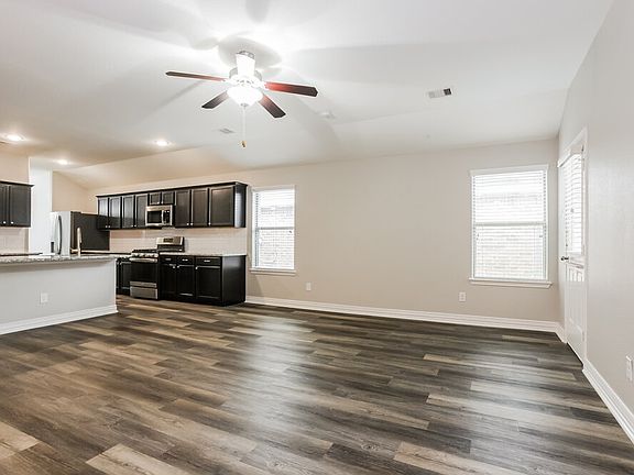 4th image of 1618 Mustang Canyon Way