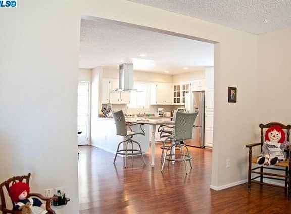 5th image of 3824 S Linda Vista St