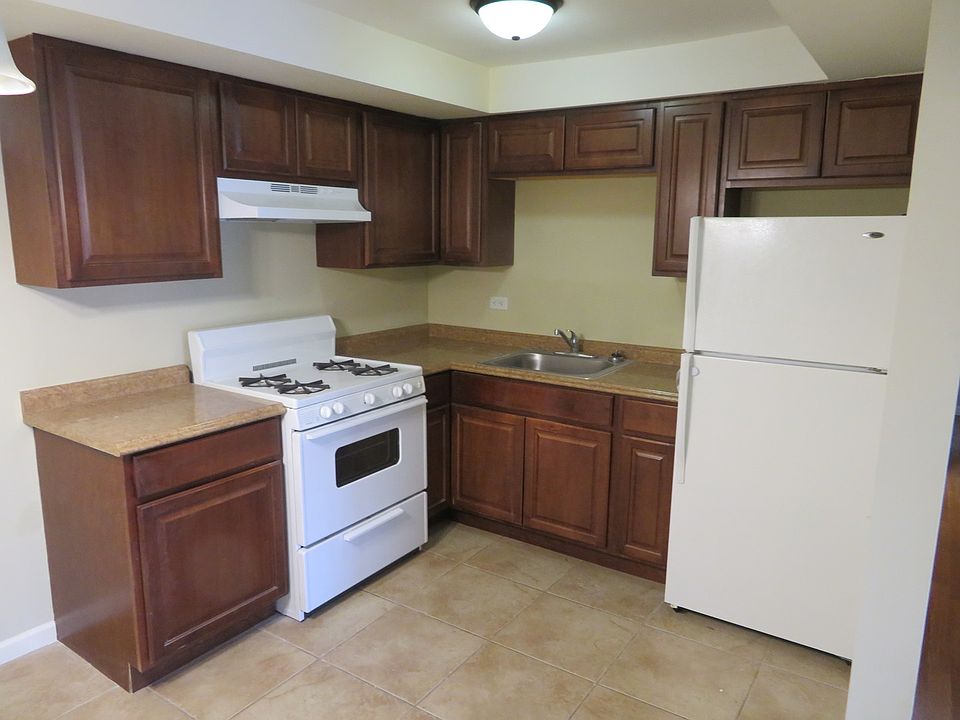 1st image of 5858 W 87th St APT 1B
