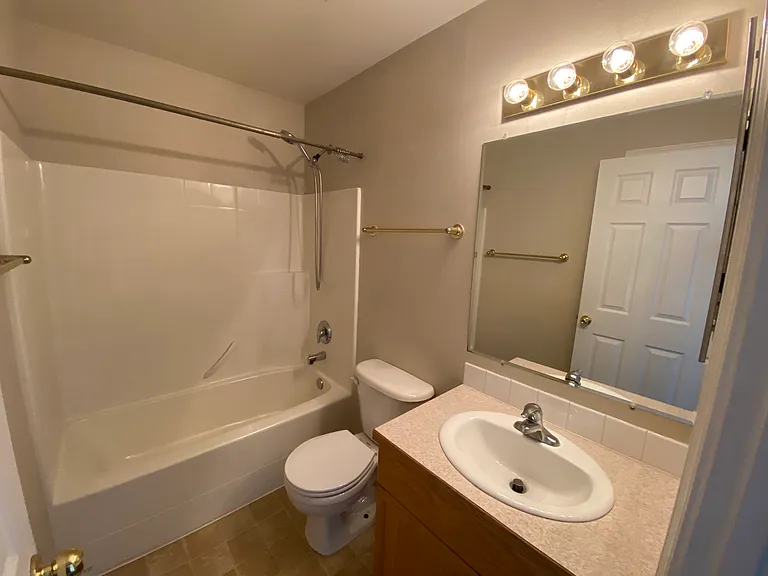 1032 NE Trailridge Ct — Photo 18