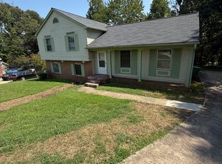 2200 Bolingbroke Ct, High Point, NC 27265