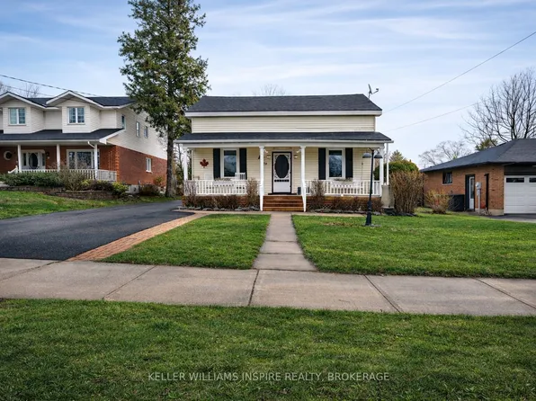 39 Centre St, Brighton, ON K0K 1H0