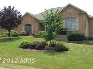 6312 Saucon Valley Dr, Fayetteville, PA 17222