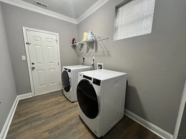 1518 Proescher St #2 — Photo 11
