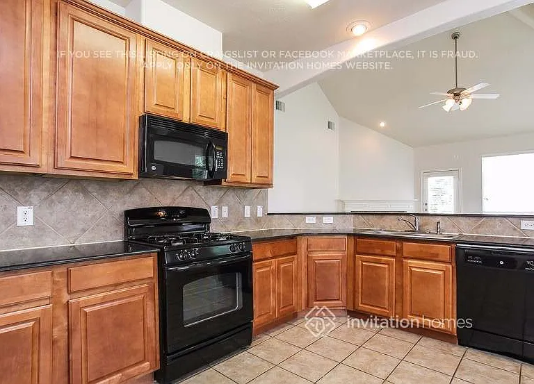 8903 Rolling Rapids Rd — Photo 7