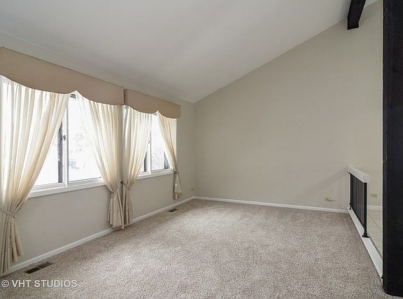 3rd image of 1612 W Canterbury Ct