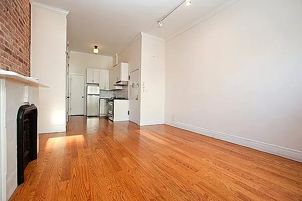 Rented by Evans Real Estate | media 33