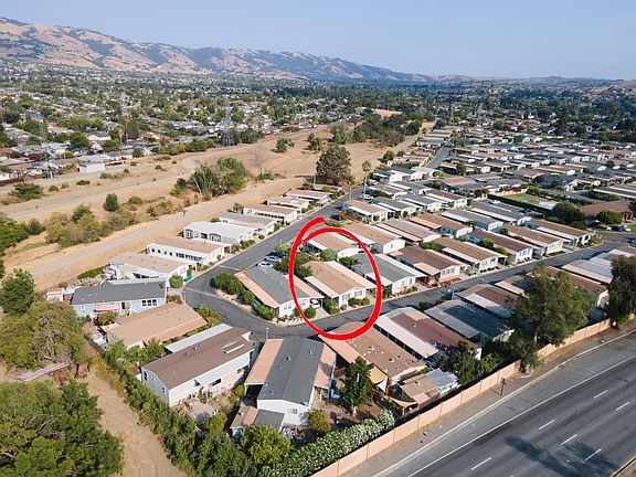 2nd image of 2643 Whispering Hills Cir #2643