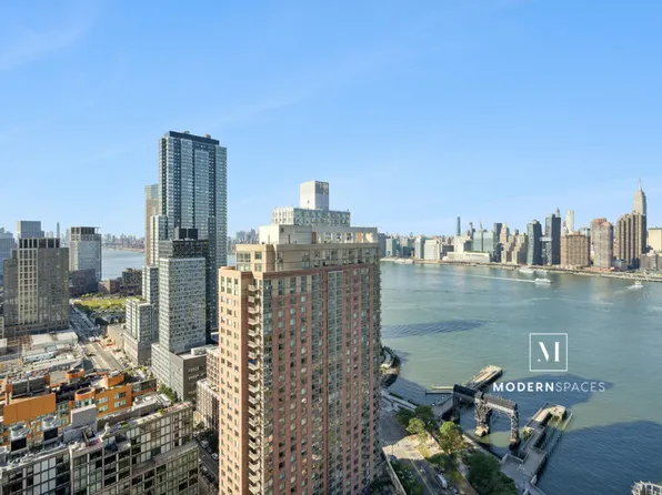 4-74 48th Avenue image 4 of 28