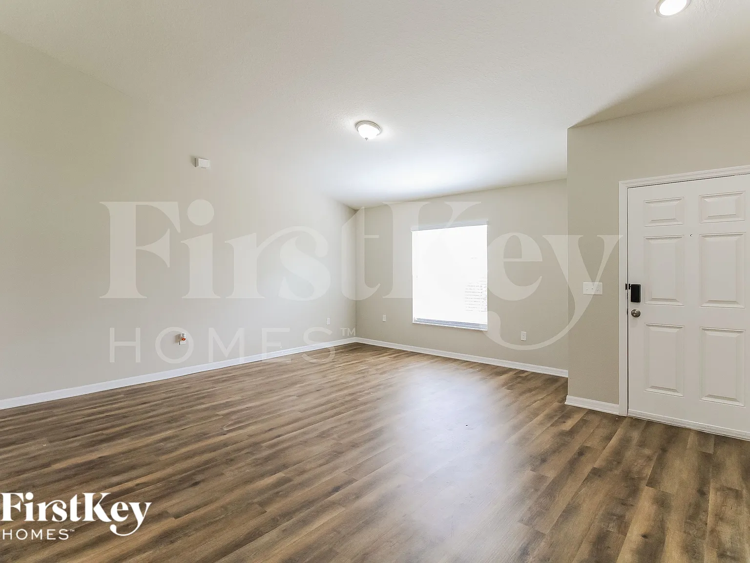 3 bed, 2.0 bath, 1970 sqft, $1,810 — Photo 2