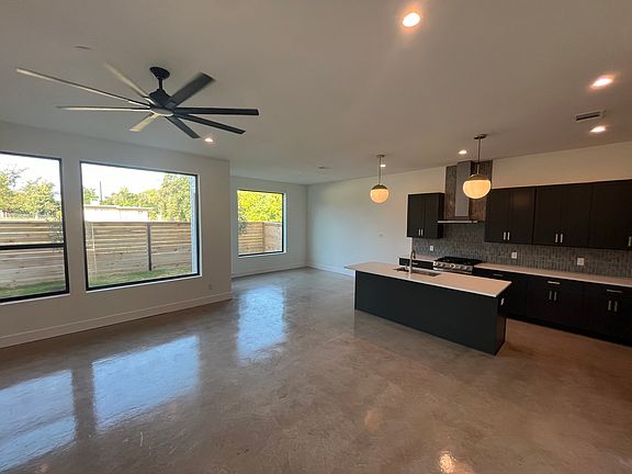 3rd image of 1847 Flamingo Dr #7