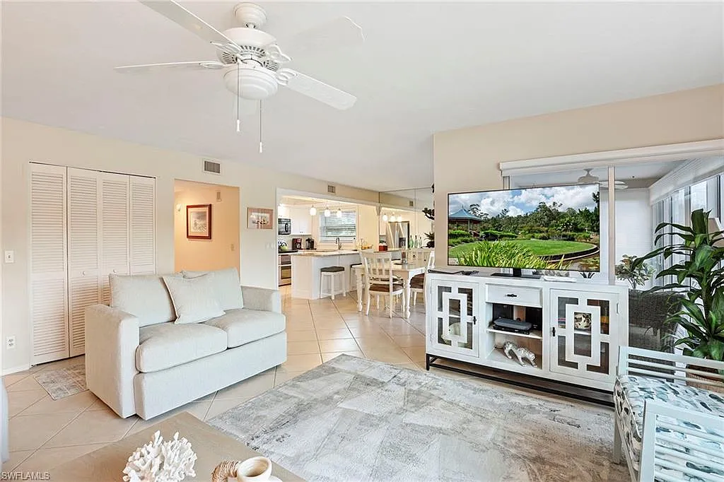 2 bed, 2.0 bath, 1450 sqft, $5,500 — Photo 3