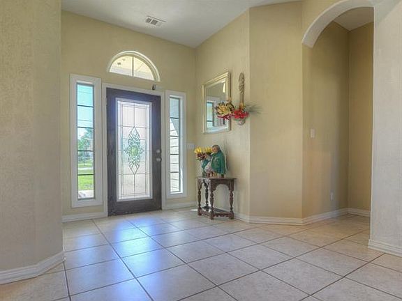 3rd image of 146 Casa Blanca Dr