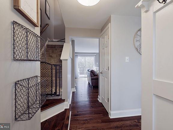 2nd image of 9123 Aspenpark Ct