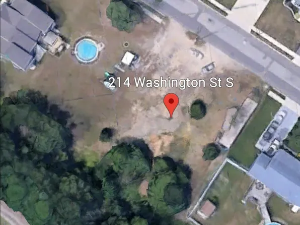 214 S Washington St, Hammonton, NJ 08037