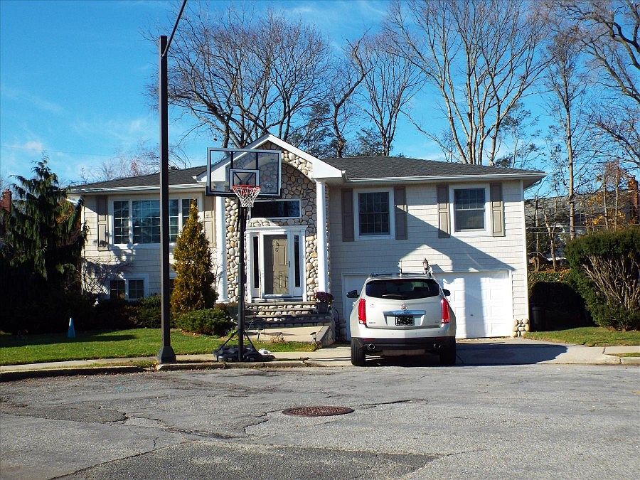 1st image of 6 Belair Ct
