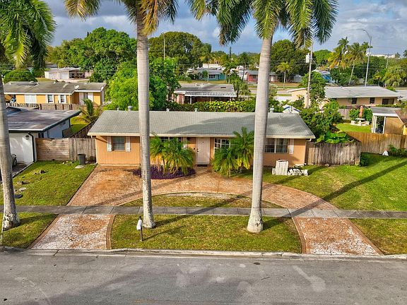 3rd image of 6127 NW 20th Court