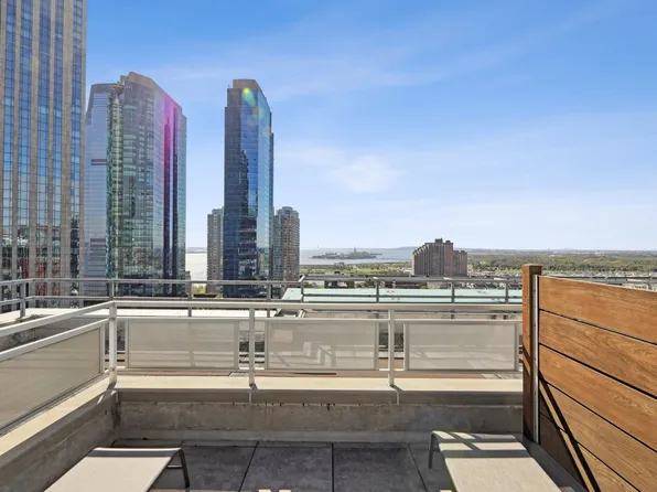 105 Greene St APT 1705, Jersey City, NJ 07302