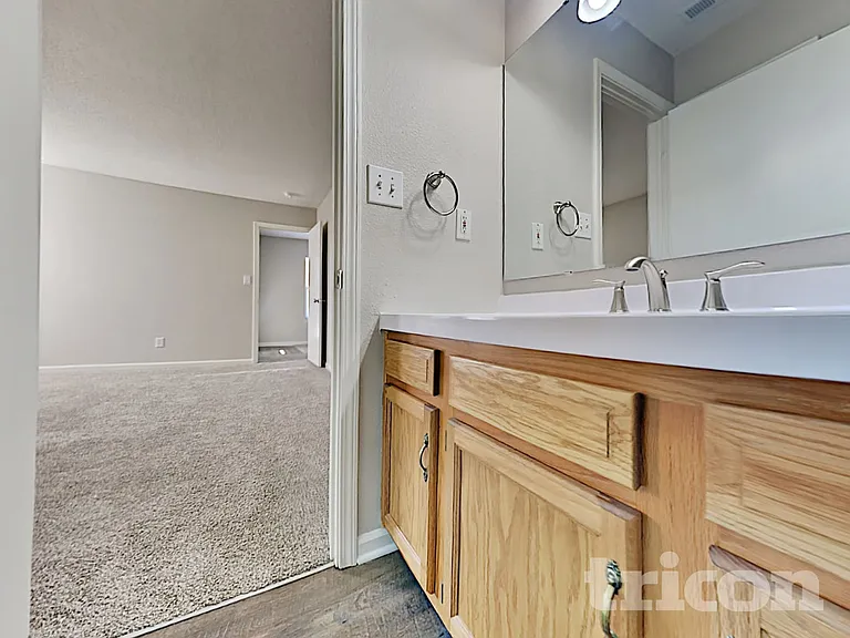 1697 Willowview Ln — Photo 14