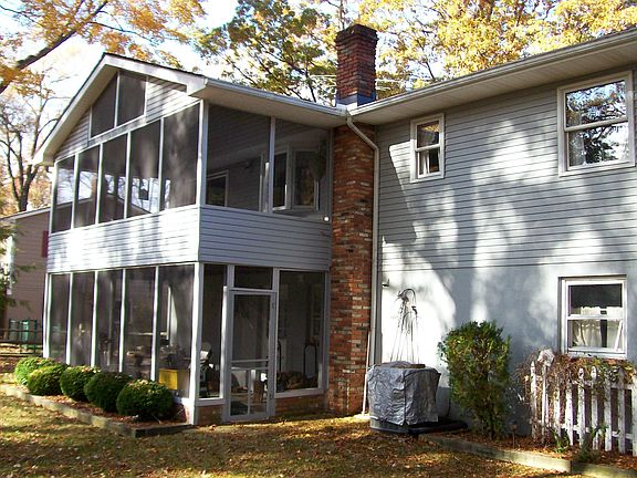 2nd image of 109 Giddings Ave