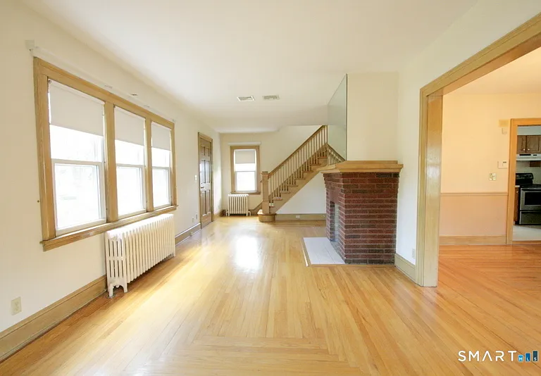 38 Hervey St — Photo 3