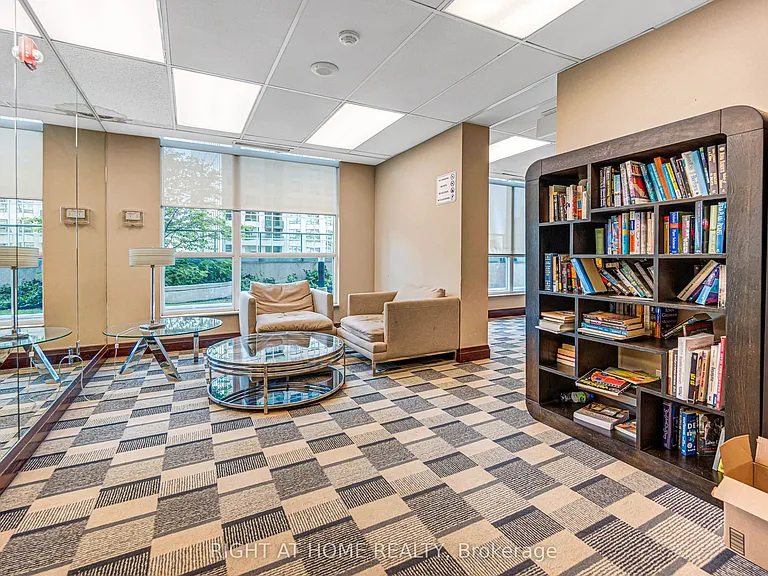 208 Enfield Pl #2902 — Photo 45