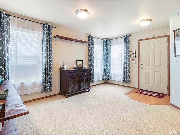 Entry way