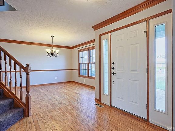 3rd image of 9630 Feather Wood Ln