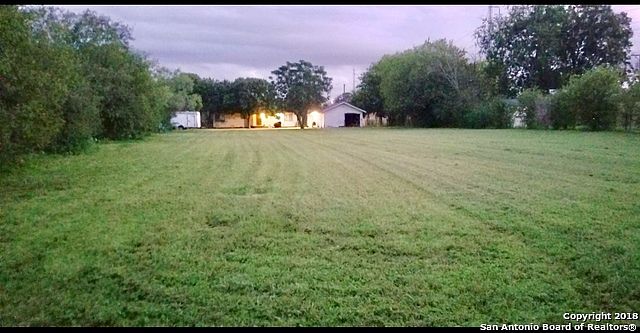 1st image of 423 W Mally Blvd