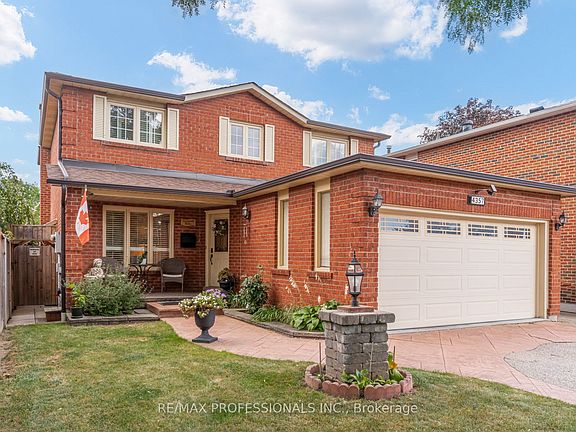 2nd image of 4357 Poltava Cres