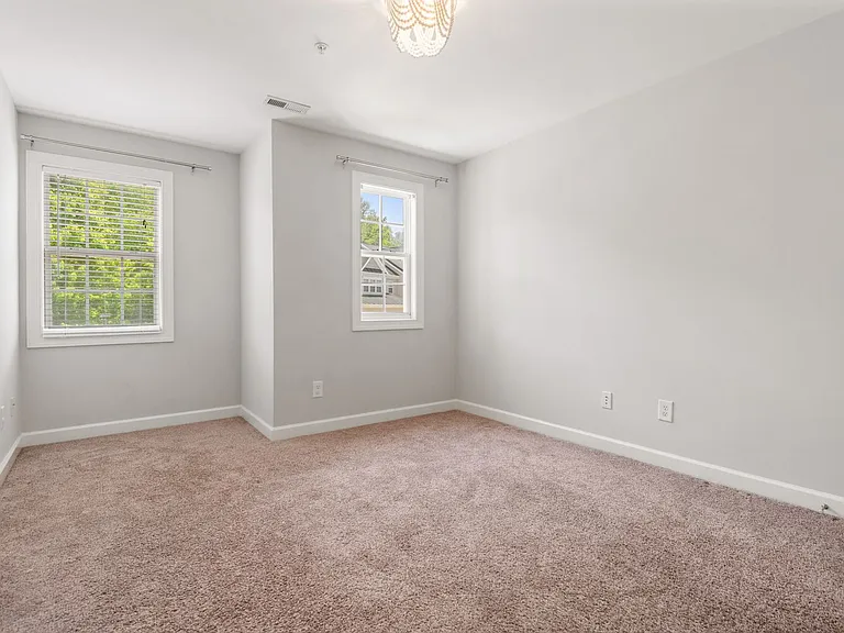 207 Towne Ridge Ln — Photo 20