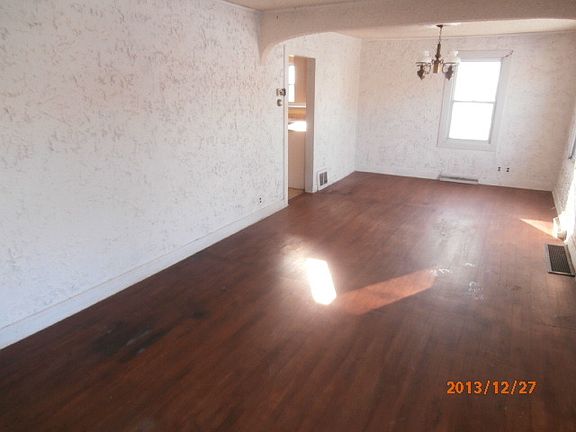 5th image of 203 S Lakewood Ave