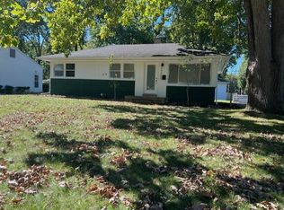27755 Lexington Pkwy, Southfield, MI 48076