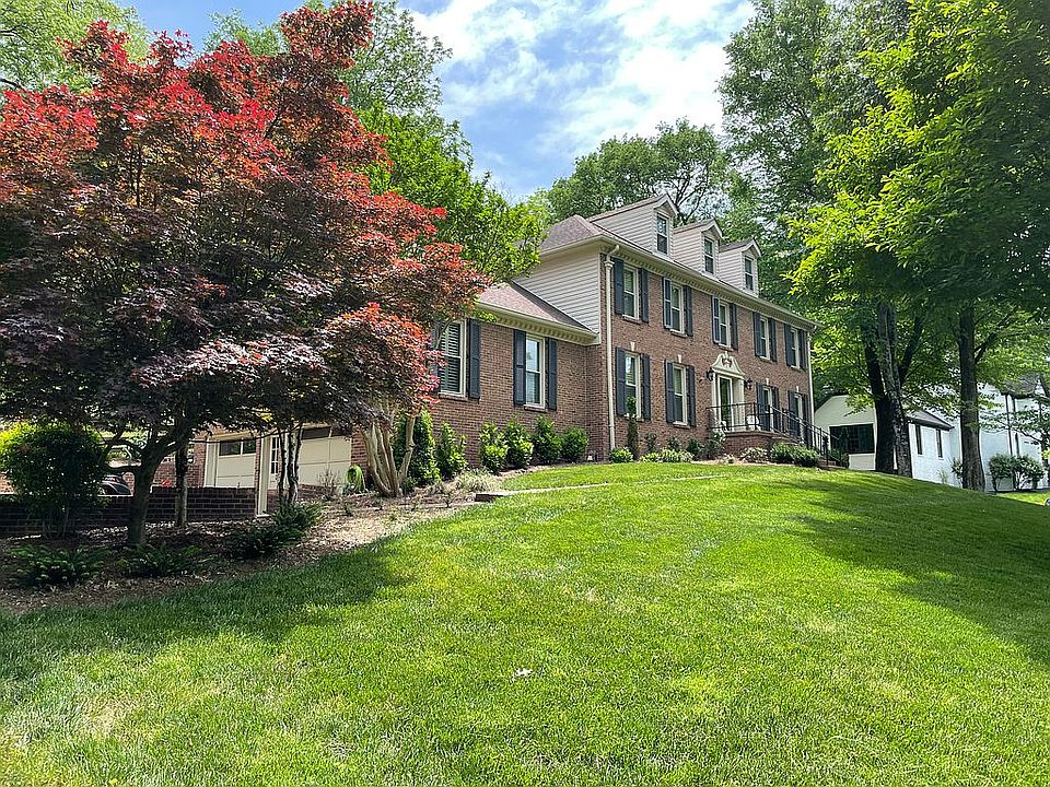 2nd image of 1183 Cross Creek Dr